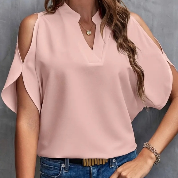 Women's Elegant Vintage Blouse with V-Neck - Durable and Opaque Top for Spring - Picture 2 of 5